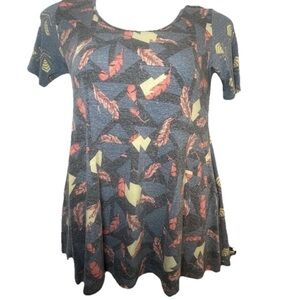 LuLaRoe Perfect T Shirt Women’s XS Lightning Bolt Print Short‎ Sleeve Flowy Hem